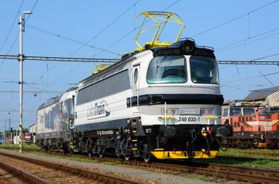 Nová lokomotiva v barvách LokoTrain